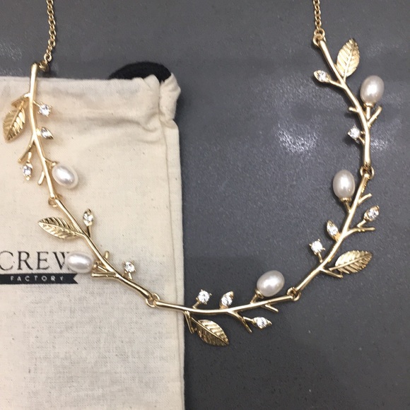 J. Crew Factory Leafy Pearl Statement Necklace (Includes Jewelry Pouch) - Picture 3 of 7